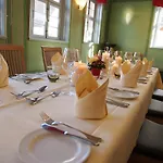 Rotes Ross Hotel