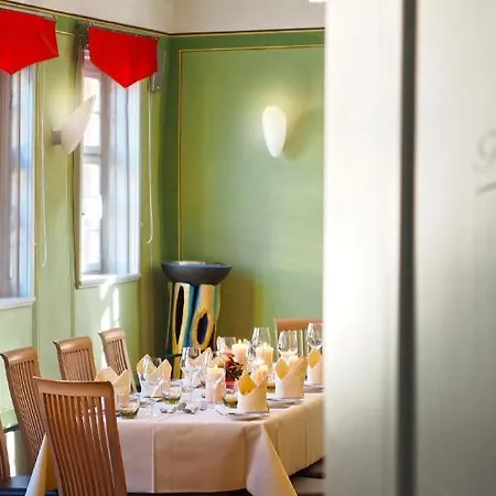Hotel Rotes Ross Marktbergel